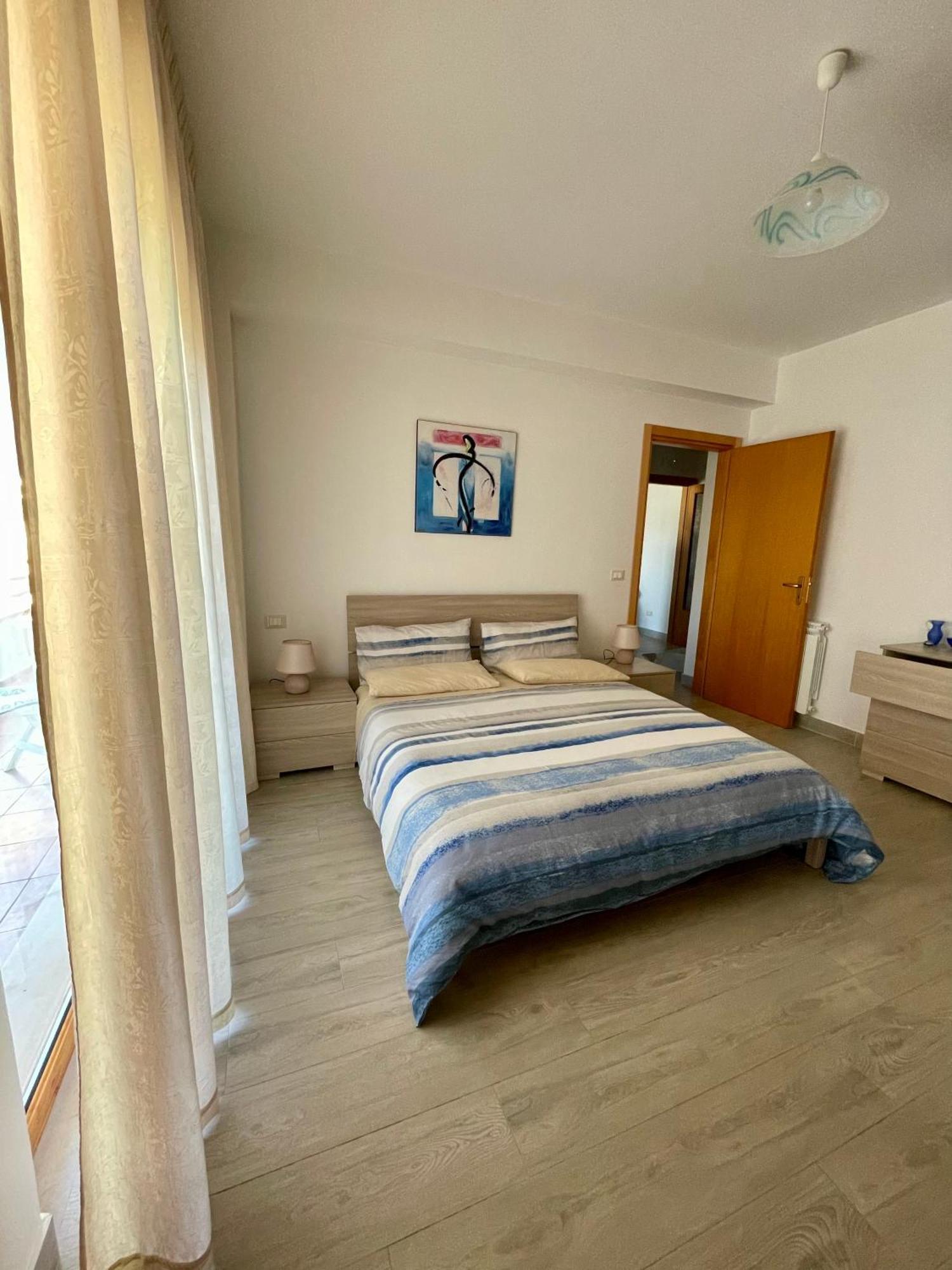 Vistamare Apartments Reggio di Calabria Exteriör bild