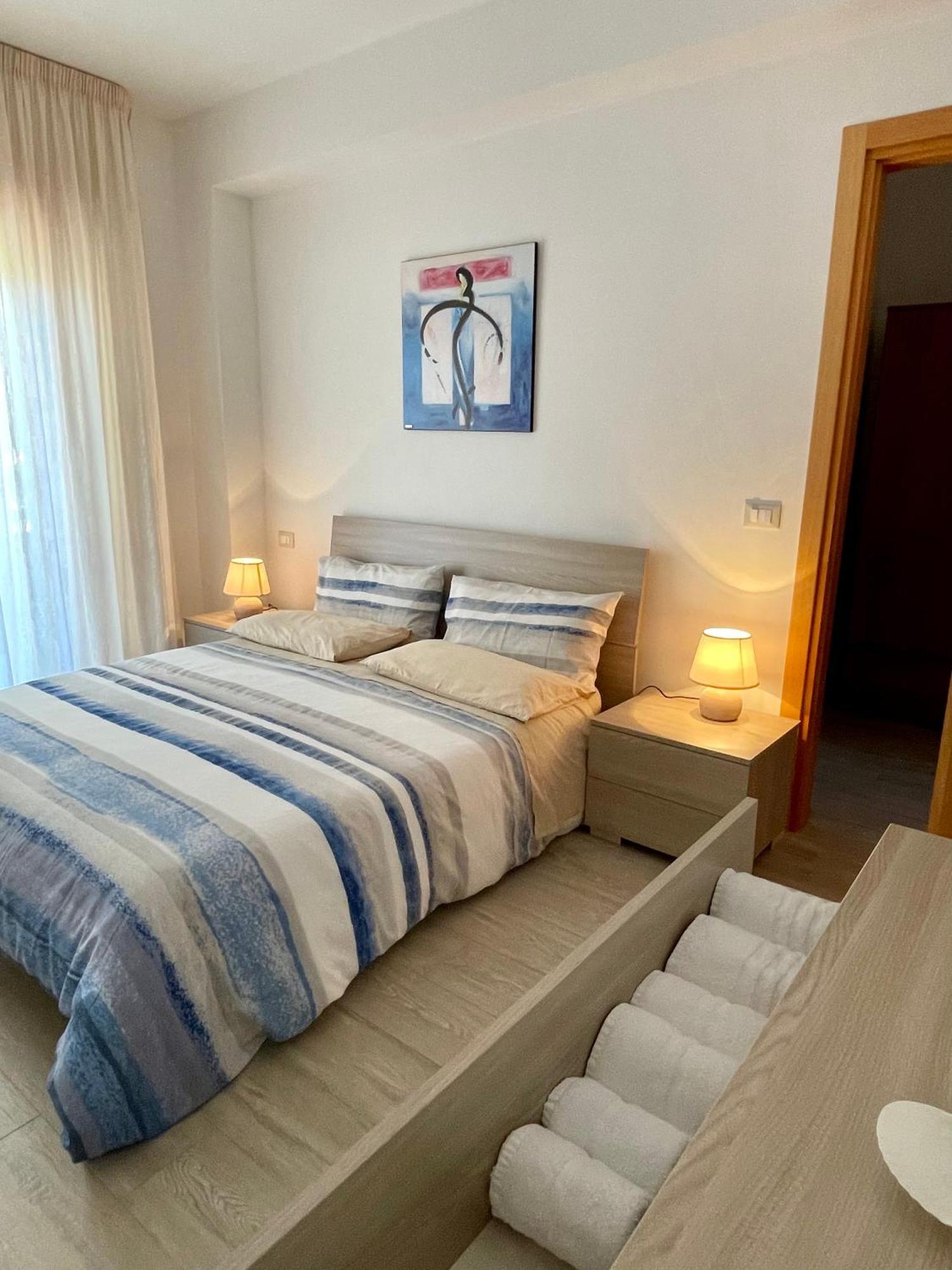 Vistamare Apartments Reggio di Calabria Exteriör bild